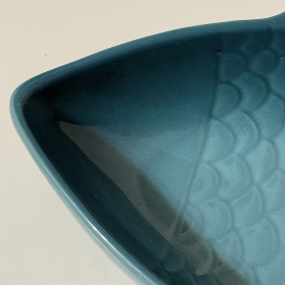 Le Creuset Caribbean Blue Small Fish Dish - Discontinued Color - Stoneware - VTG - Picture 4 of 13
